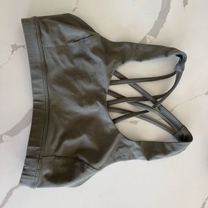 Lululemon Women’s Sports Bra